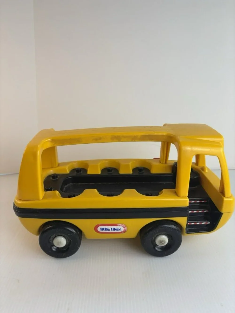 Vintage Little Tikes Toddle Tots Yellow School Bus 1980's